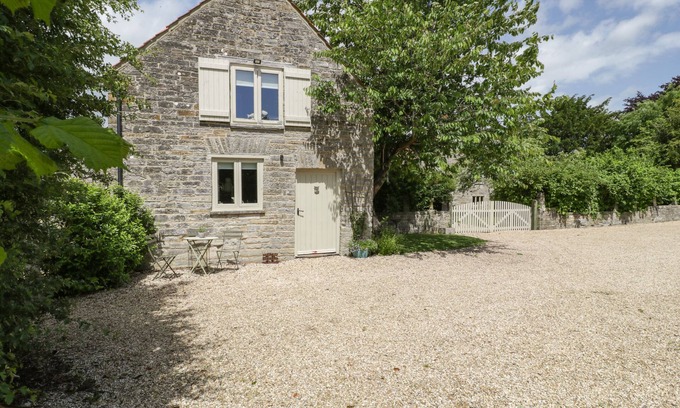 Langport Cabaña | THE END, character holiday cottage, with a garden in Langport