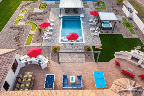 Chandler Casa | The Epic Resort an Acre of Fun for Everyone