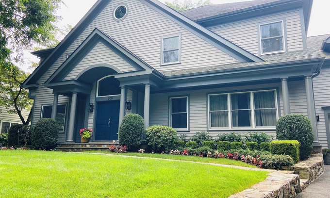 New Rochelle Casa | The epitome of style and charm minutes from NYC