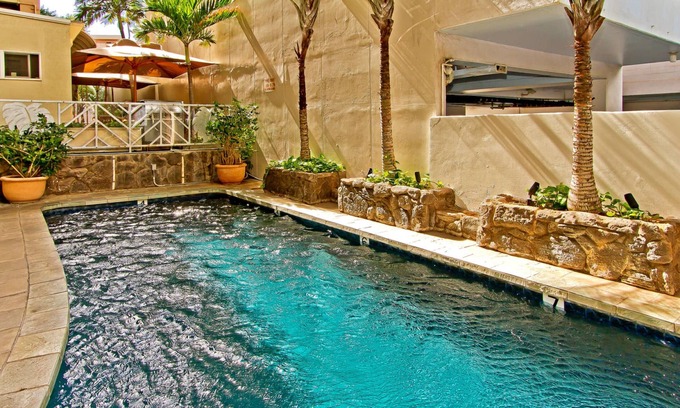 Waikiki Hotel | The Equus
