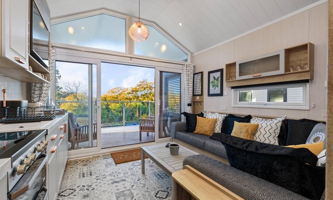 Wiseman's Bridge Casa | The Escape - Luxury Pod, Close to Beach