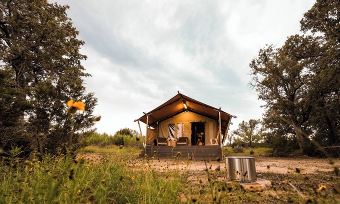 San Saba Cabina | The Evergreen Tent at Hilla Ranch Glamping