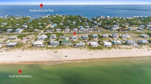 St. George Island Casa | The Extra Mile