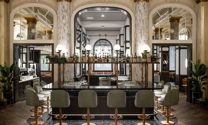 Downtown Calgary Hotel | The Fairmont Palliser Gold Experience