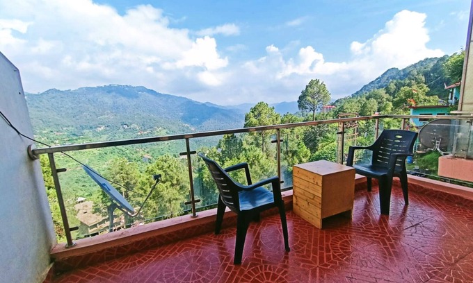 Dharampur Hotel | The Family House