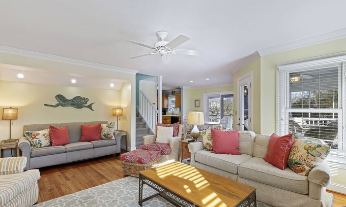Pelican Bay Casa | ¡Casa familiar perfecta en Wild Dunes- Community Pool, y Minutes to the Beach!