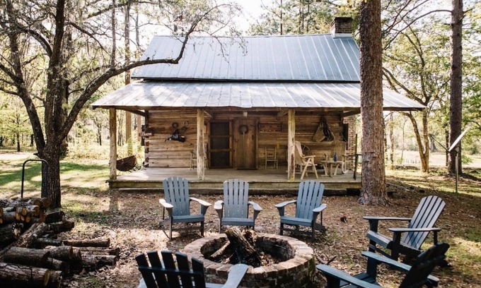 Tallahassee Otro | The Famous Senator Cabin