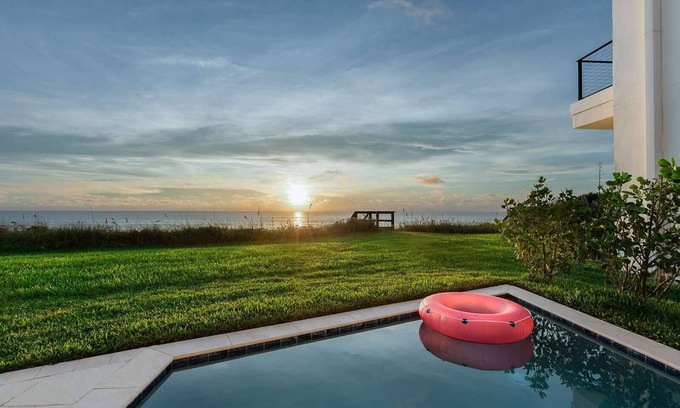 Melbourne Beach Casa | The Fanta Sea | Brand New Dream Beach House with PVT Pool, Steps from the Ocean