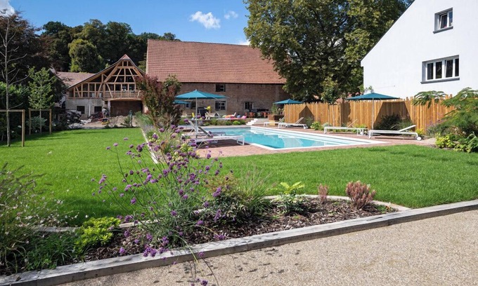 Hangenbieten Casa | The Farm 1807: authenticity & modernity