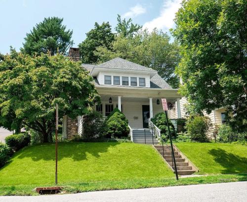 Peekskill Casa | The Farmhouse at Fort Hill