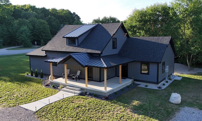 Bear Lake Casa | Modern Escape Near Crystal Mtn. & Lake MI Arcade Games, Outdoor Area & More!