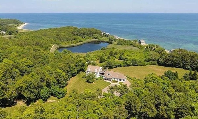 Ellisville Casa | The Farmhouse Plymouth, MA: 10-Acre Oceanfront Estate + Escape with Pool