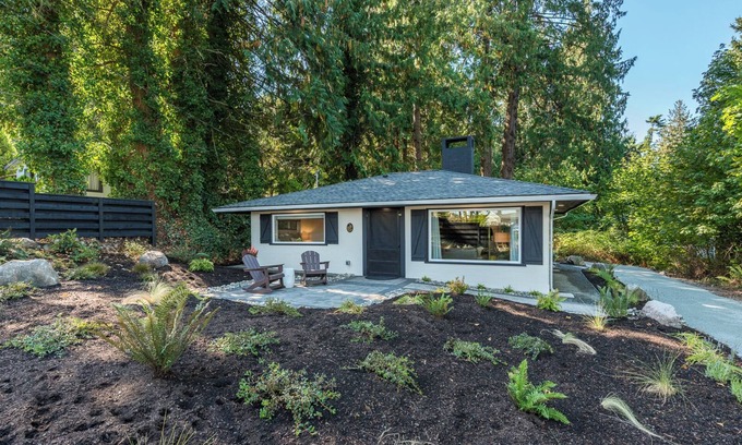 Camano Island Casa | The Fern – Peaceful Escape on Camano Island with Beach Access