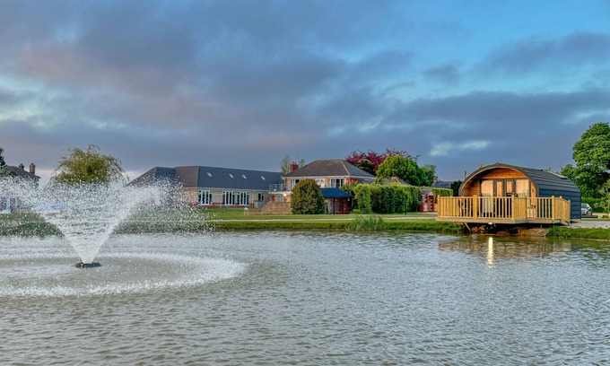 Frampton Otro | The Firs Country Park