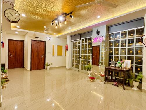Indira Nagar Casa | The First Floor I Top Rated Boutique Homestay I Near Lekhraj Metro Lucknow