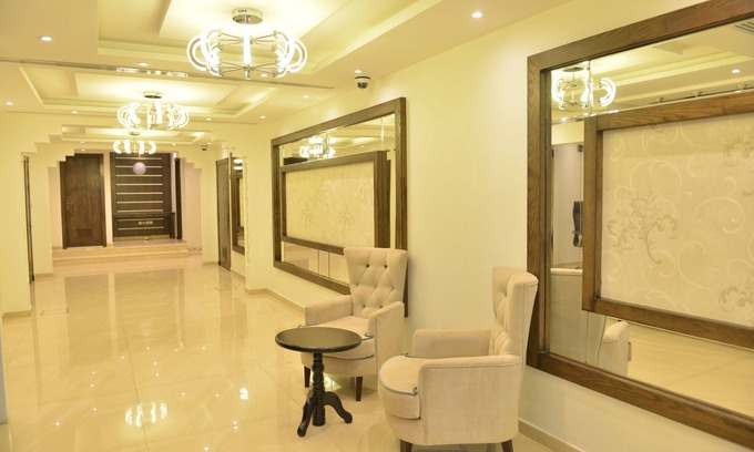 Al Jubail Apartamento | The First Tower Hotel Apartment