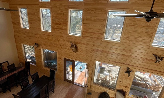 Denison Casa | The Fishing Lodge of Texoma - fun, comfortable group getaway