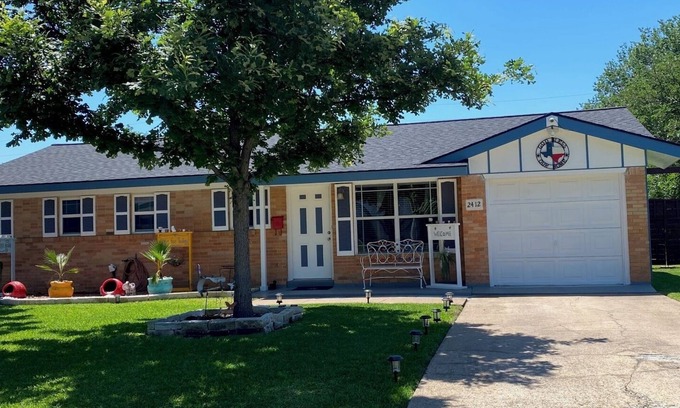 Irving Casa | The Five Letter Home