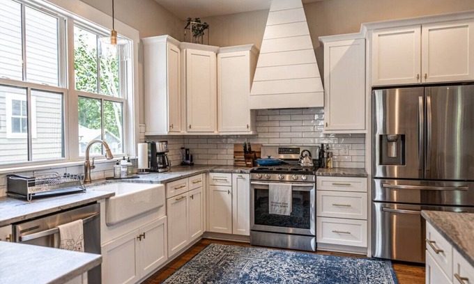 Southern Pines Casa | The Flat Coat Cottage: Downtown Southern Pines