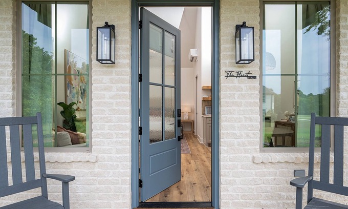 Tyler Cabaña | The Floret Cottage