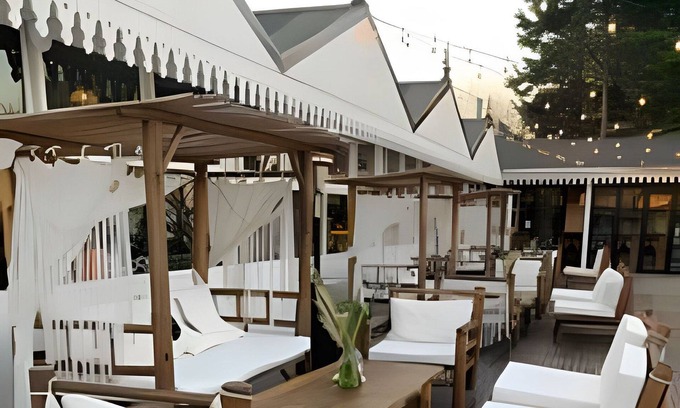 Munro Apartamento | The Florida, Silver shelter