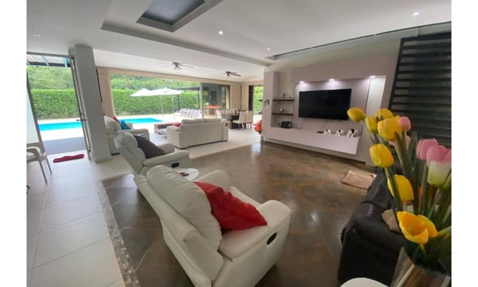 Villavicencio Casa | El Potrillo