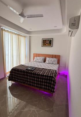 Chhatarpur Apartamento | The Forest Sweet- by Banjara Homes