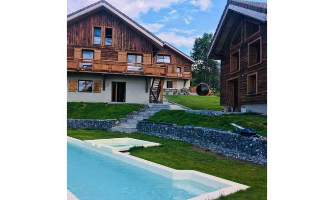 Viuz-en-Sallaz Chalet De Esquí | The Forge chalet