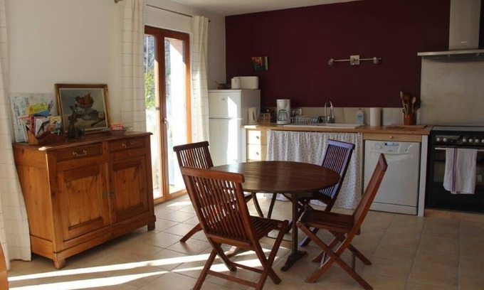 Roche-Saint-Secret Apartamento | El albaricoque casa, planta baja, tranquilo, por naturaleza, cerca de Nyons