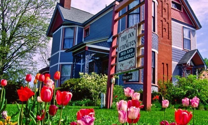 Ludington Cama Y Desayuno | The Fresh Coast Inn at Ludington