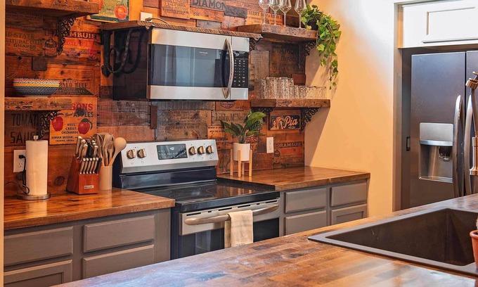 Lookout Valley Neighborhood Association Apartamento | The Frothy Flat