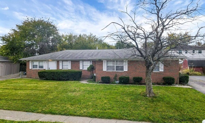 Gahanna Apartamento | The Gahanna Ranch - 3 BR - Airport