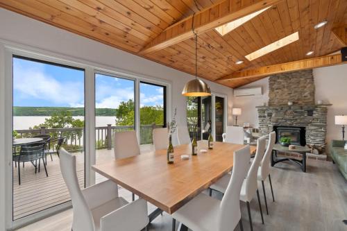 Hammondsport Casa | The Gallagher House - Speakeasy Firepit Lakeview