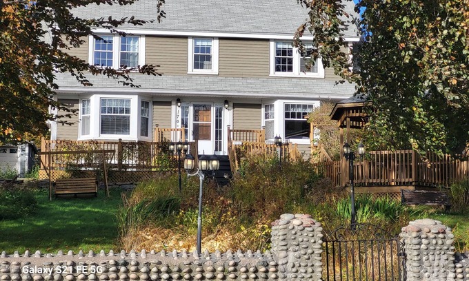 Carbonear Cama Y Desayuno | The Garden Room