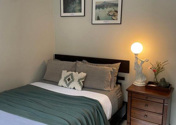 Wentworthville Casa | -The Garden Room - with Private Entrance & Private Bathroom