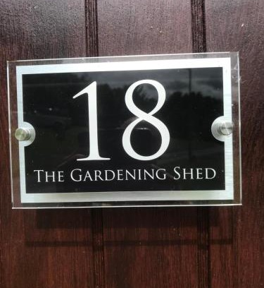 Builth Wells Chalet De Esquí | The Garden Shed 1