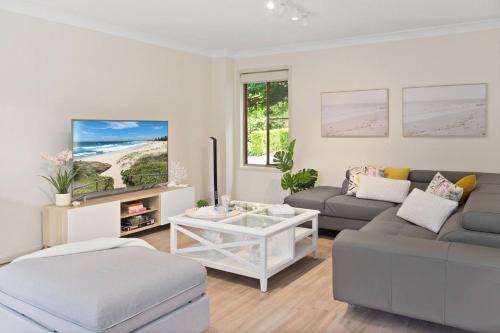 Wollongong West Casa | The Garden Townhome - Heart Of Wollongong