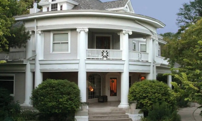McCook Casa | The Garrett House.