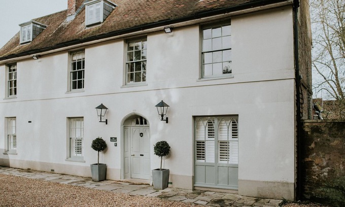 Wimborne Casa | The Gate House es una hermosa casa de campo ubicada en Dean's Court Estate