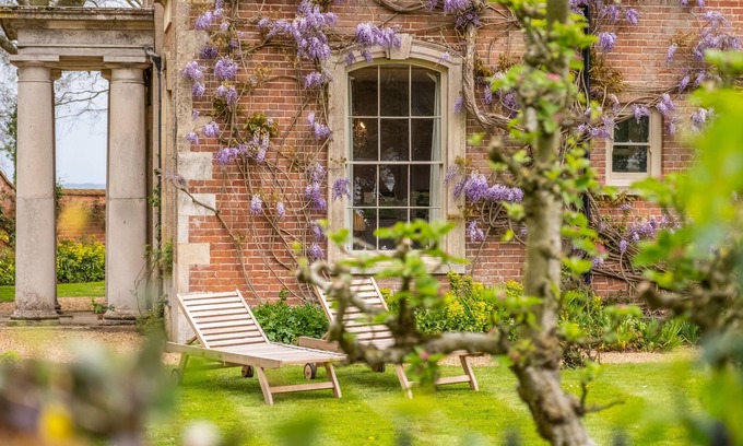 Wolterton Cabaña | The Gate House - beautiful property in Norfolk sleeping 5 guests