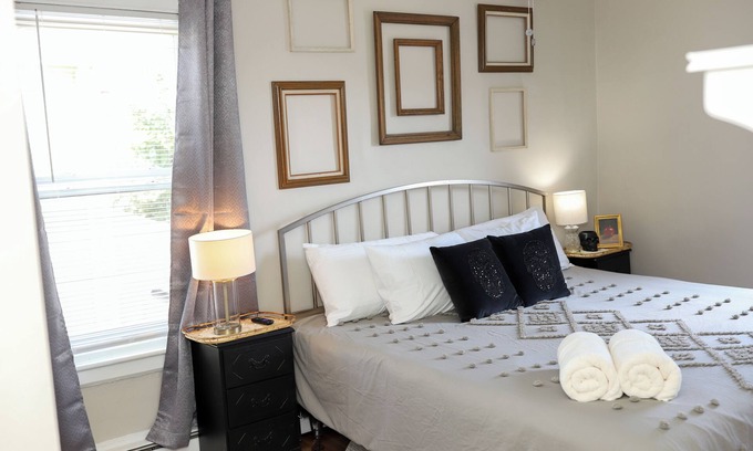 Salem Apartamento | The Gatehouse at Castle Hill