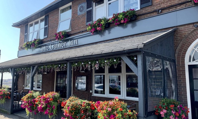 Hove Casa | The Gather Inn