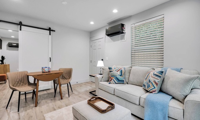 Wilmington Apartamento | The Gem – New & Wilmington Hideaway