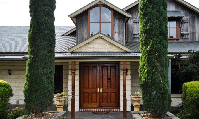 Yering Casa | The George at Yering
