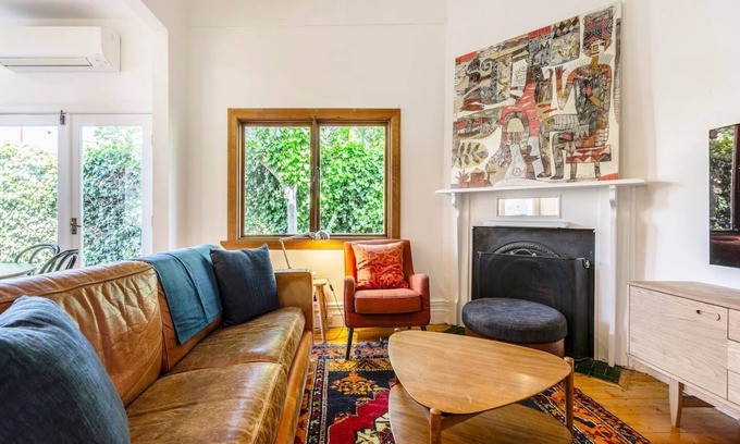 St Kilda Casa | The Georgian Classic Comfort in St Kildas Heart