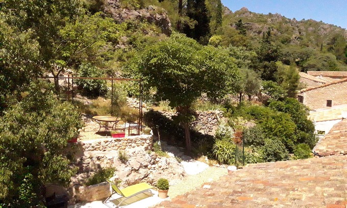 Saint-Guilhem-le-Desert Casa | EL ALBERGUE DE PAPE MARIUS.