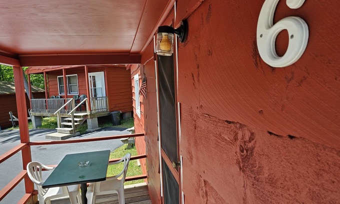 Lake George Cabina | The Gold Eagle Cabin 6