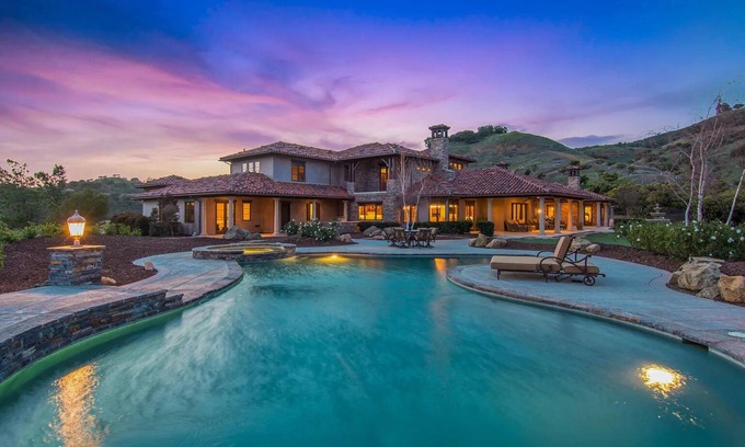 Thousand Oaks Casa | The Golden Dream Ranch Estate