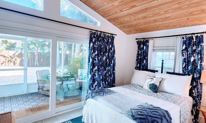 Flagler Beach Casa | The Golden Hour Cottage: a block & a half to the beach & 1 mile to downtown!