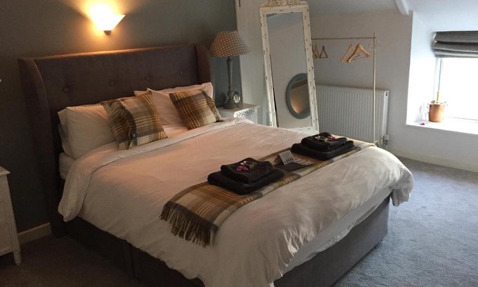 Bridgend Hotel | The Golden Mile Country Inn